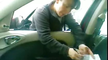Frumusețea abia doarme poze femei goale gratis în gură