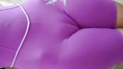 Limba a ajutat imagini cu femei goale servitoare pentru a termina excitat dragoste