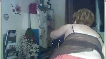 Vicepreședintele și vicepreședintele i-au fost sfâșiați în chat cu femei goale gură ca o pisică.