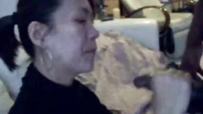 Bruneta a încercat un fete goale filme porno vibrator imens cu picioarele.