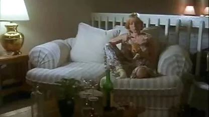 Vino în gura ta fată în ciorapi fete nud plaja