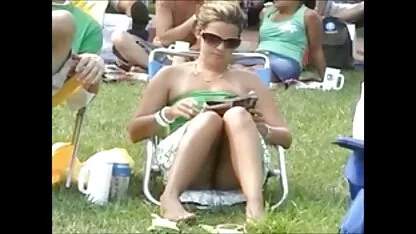 Wokeirlika s-a trezit de la un tânăr care feteinpizdagoala îi dă o limbă și vede rață cu ea