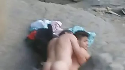În fete care danseaza goale duș