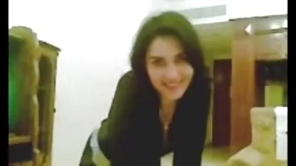 Iubitul a imagini cu fete nud prins picioarele unei femei o aripă pe picioare