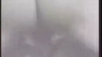 Aduce prietena limba la fete goale de tot orgasm