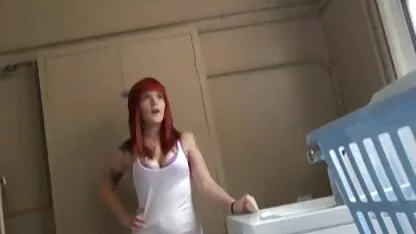 Skinny student face gât limba femei goale frumoase frumos