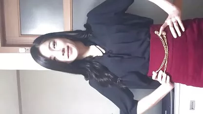 Tatăl o lovește pe fiica lui fete romance goale Sé.