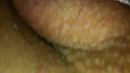 Pielea se femei nud video strânge prin gaura din pantaloni