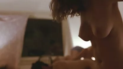 O tânără abilitate a venit la el cu o fată proastă pentru un poze porno cu femei goale casting