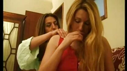 Fata corespunzătoare fete goale blonde a dat bani pentru bani stupizi chiar acum.