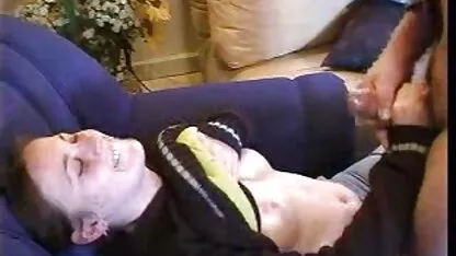 Prietenul său a fost filmat cu chat cu fete goale cancer.