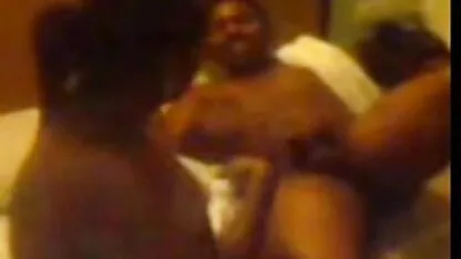 ca să împartă țigan pe camera fete goale de 18 ani