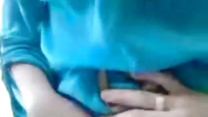 Lesbiene cu pumnii adânci face film cu femei goale partenerul ei fericit